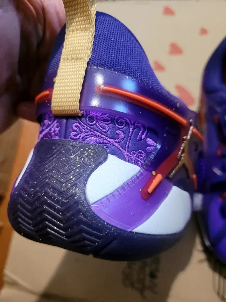 Кроссовки NIKE JORDAN Heir Royalty нові original — фото 4