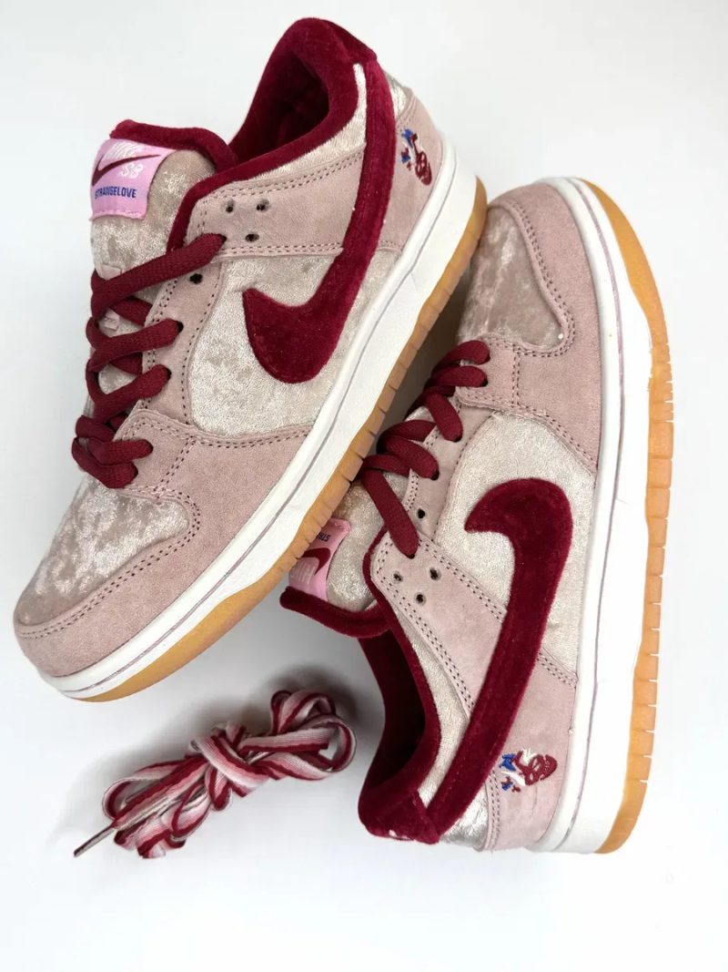 Кроссовки Nike SB Dunk Low x StrangeLove новые -36,37,38,39 размер в наличии — фото 6