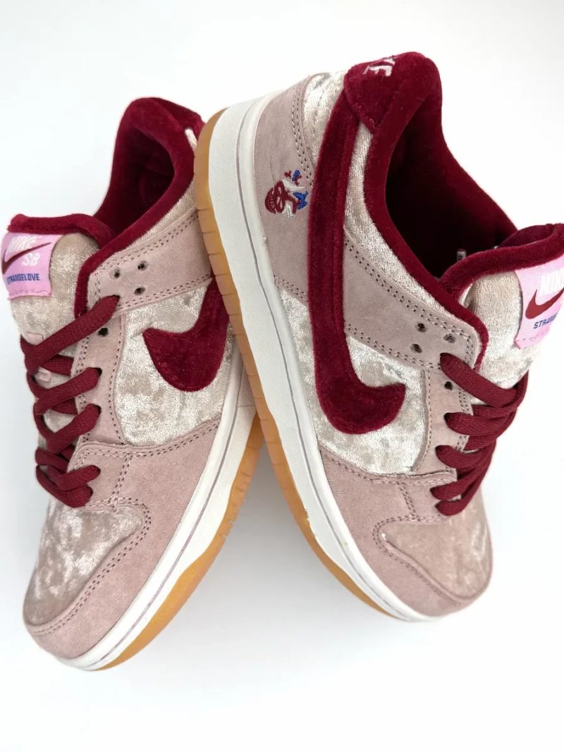 Кроссовки Nike SB Dunk Low x StrangeLove новые -36,37,38,39 размер в наличии — фото 7