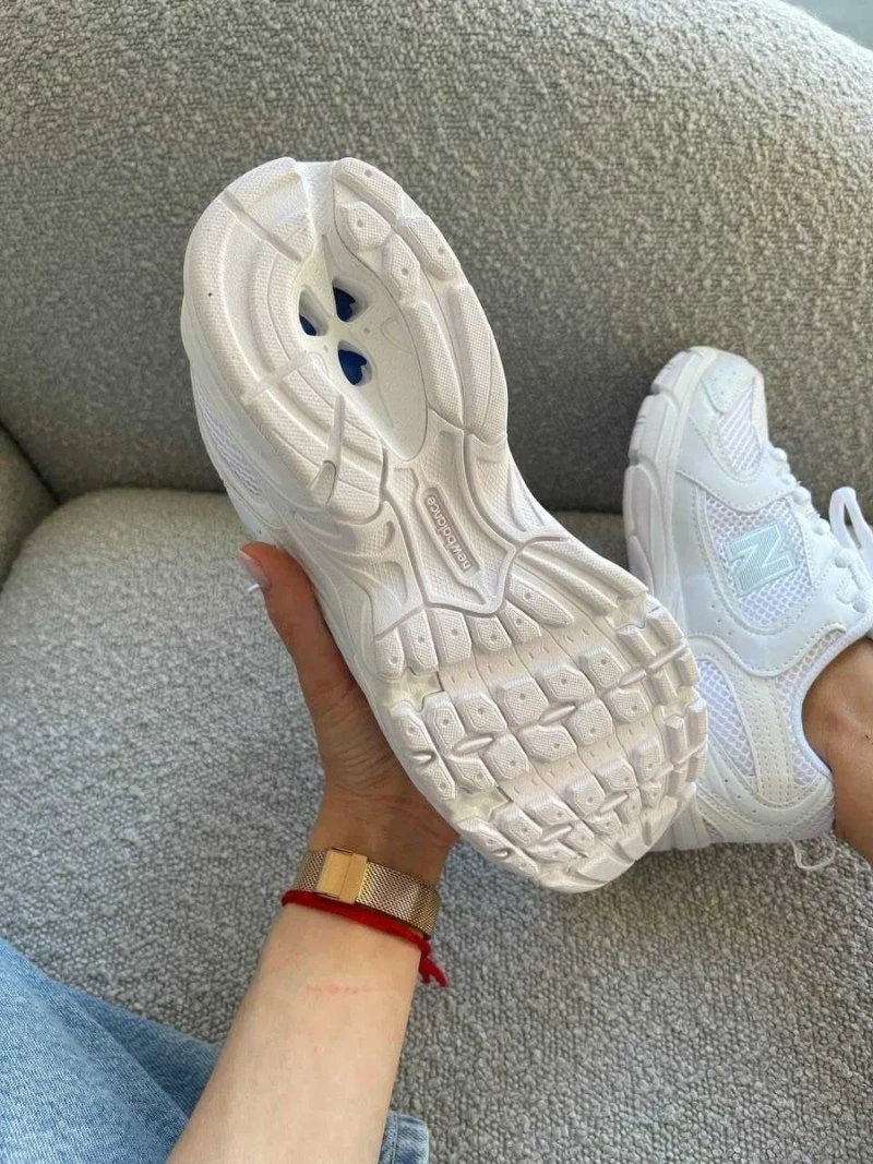 Кроссовки Женские New Balance 530 Triple White /Кросівки NB 530 Full White /Жіночі Нью Беланс White — фото 3