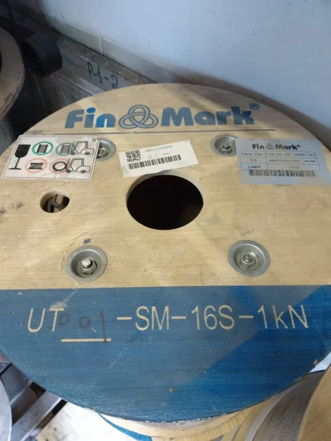 Круглий діалектрик Кабель оптичний UT001-SM-16S-1kN, 1000м