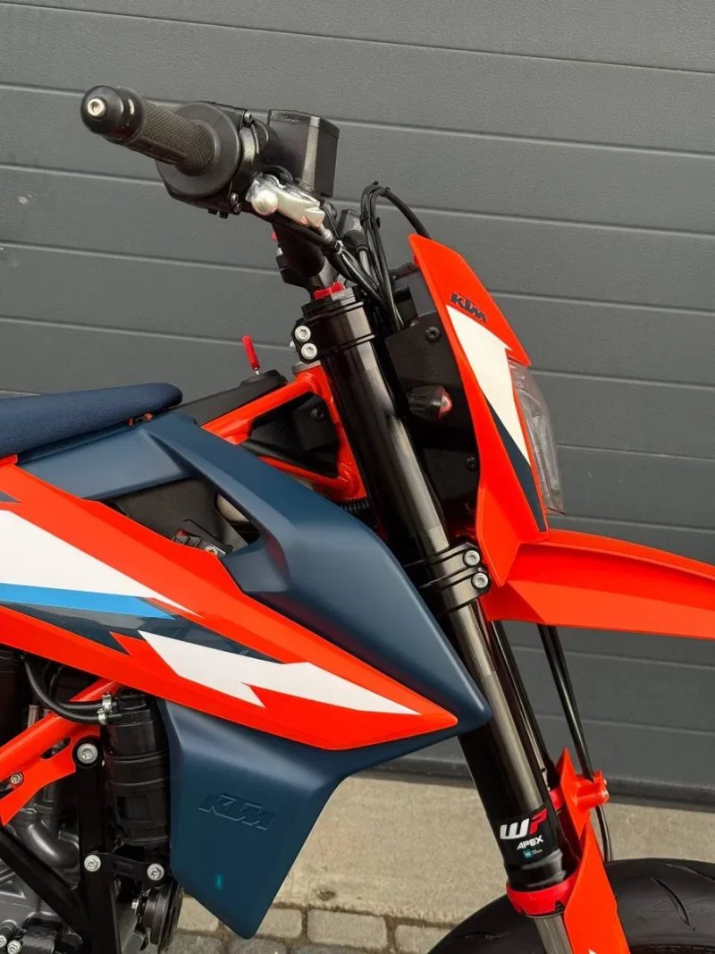 Ktm smc 690 R 2024 ne husqvarna 701 — фото 3