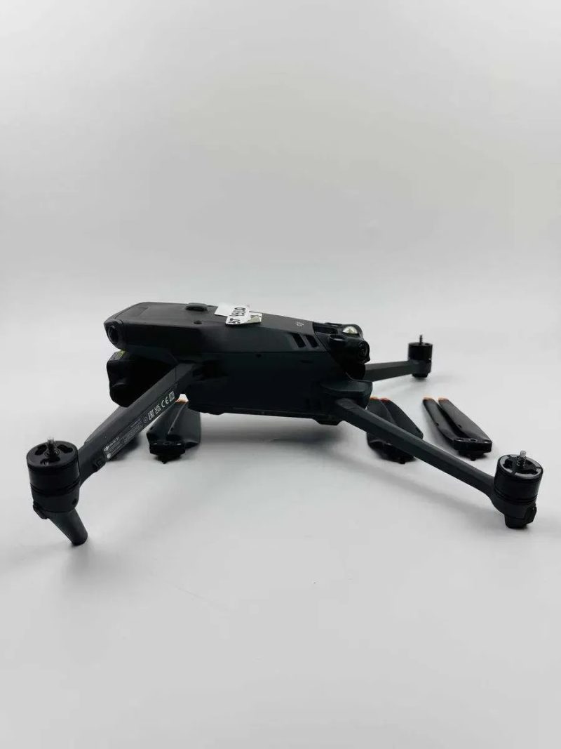Квадрокоптер DJI Mavic 3Т, Без акк, Наліт: 57 хвилин з повним комплектом для польотів — фото 5