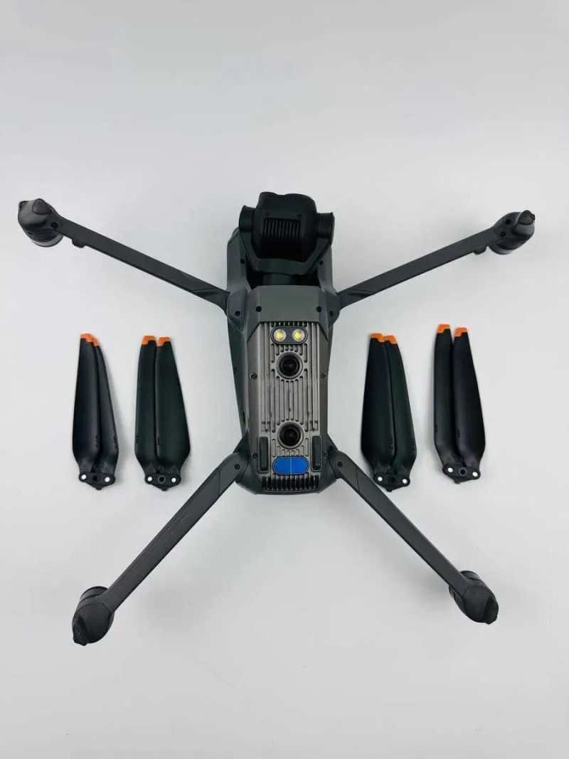 Квадрокоптер DJI Mavic 3Т, Без акк, Наліт: 57 хвилин з повним комплектом для польотів — фото 7