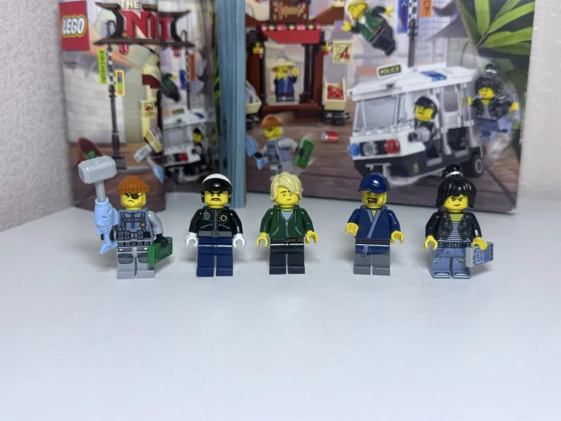 LEGO Ninjago 70607 Погоня в Ніндзяго-Сіті (Оригінал, повний комплект з коробкою) — фото 2