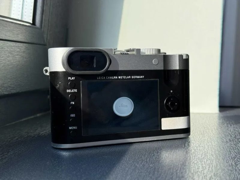 Leica Q (Typ 116) — компактная полнокадровая Leica, Summilux 28/1.7 ℹ️ центральный затвор, сенсор 24 МП без фильтра | Германия, 9.5 из 10, одни руки — фото 2
