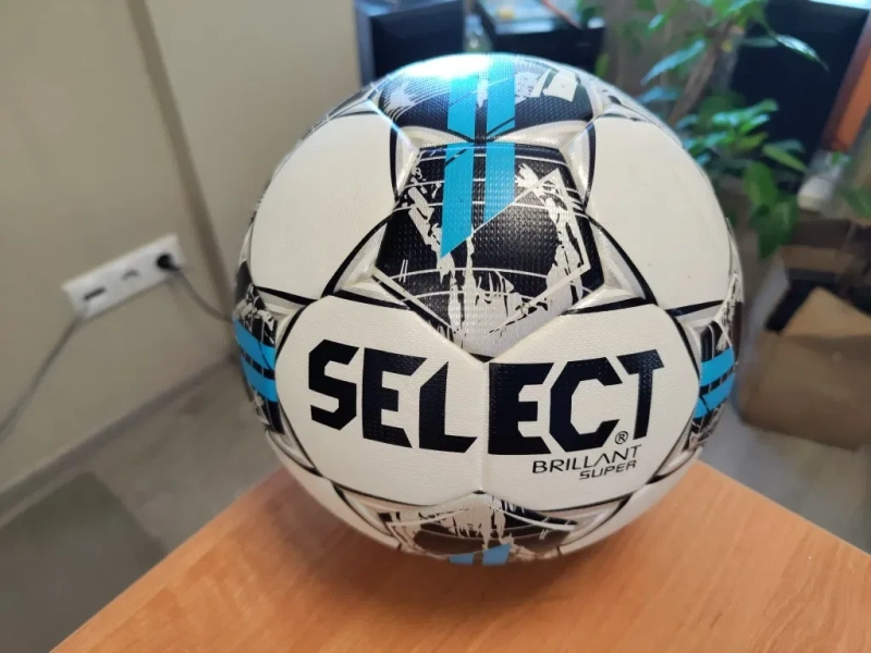 М’яч футбольний SELECT Brillant Super (FIFA QUALITY PRO),  розмір  5 — фото 3