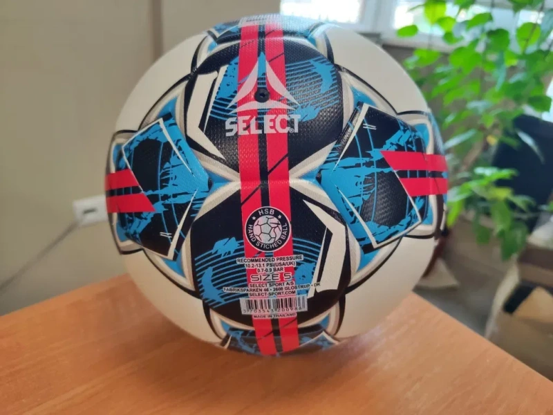 М’яч футбольний SELECT Brillant Super (FIFA QUALITY PRO),  розмір  5 — фото 5