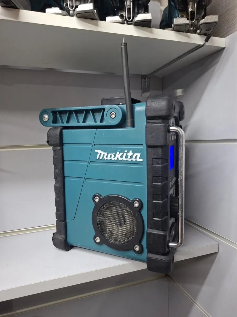 Makita BMR 102  будівельне радіо Макіта — фото 2