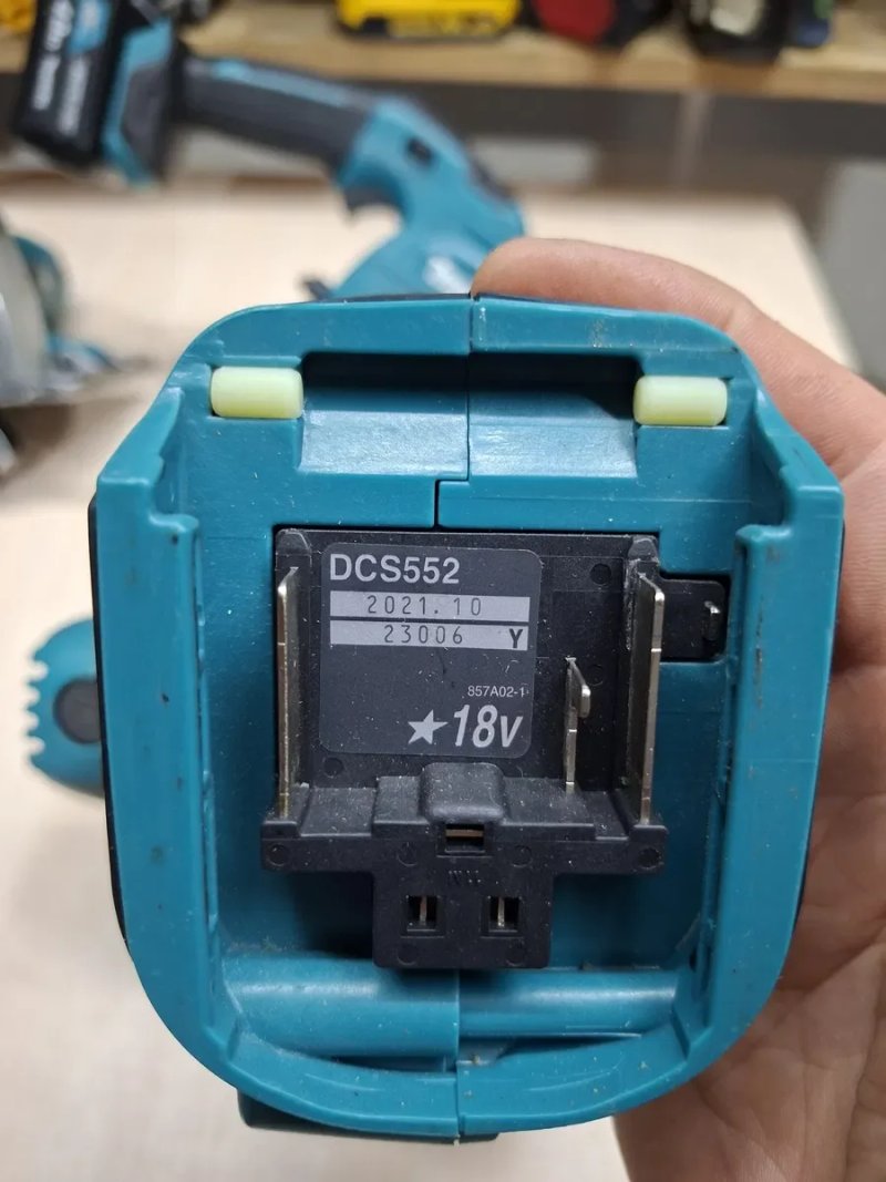 Makita DCS 552  акумуляторна паркетка по металу  Макіта — фото 5