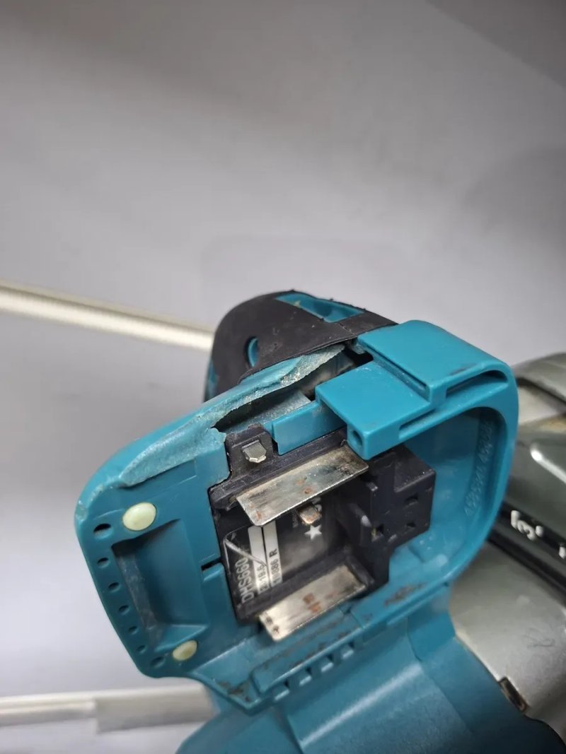 Makita DHS 660 безщіткова акумуляторна паркетка Макіта оиигінал — фото 6