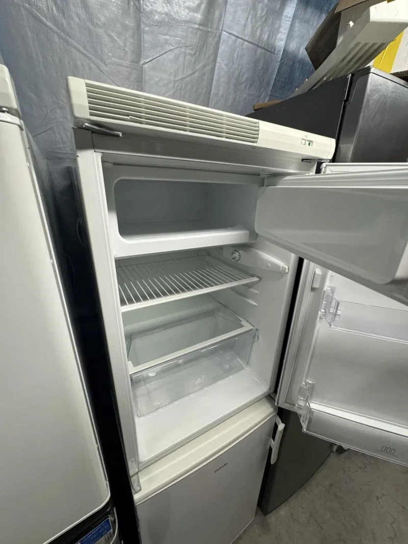 Маленький холодильник Electrolux 85 см — фото 3
