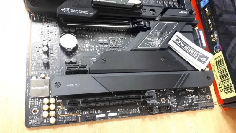 Материнська плата Asus Rog Strix Z790-H Gaming WiFi — фото 3
