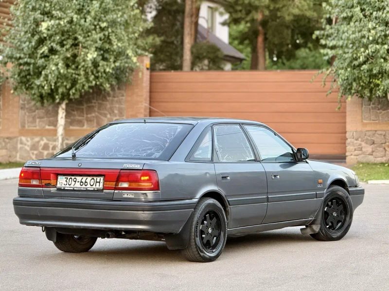 Mazda 626 В бездоганному стані! 1 Власник З Салону Гаражне зберігання! Кожна фотографія Відповідає дійсності!!! — фото 6