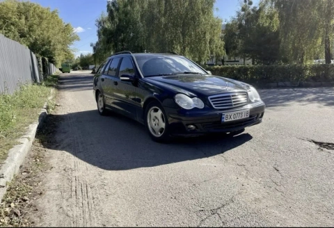 Mercedec c203 2.2 cdi 2004 тимчасова