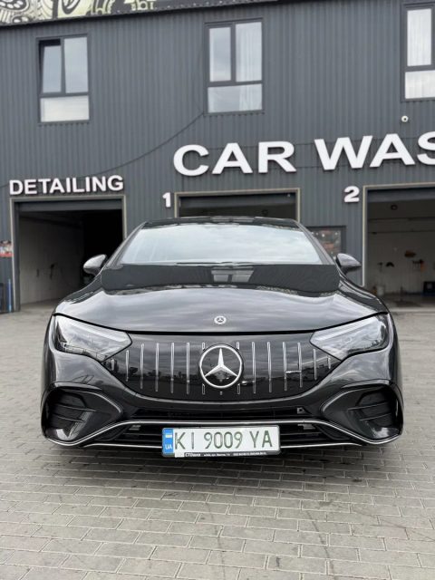 Mercedes-Benz EQE AMG 53