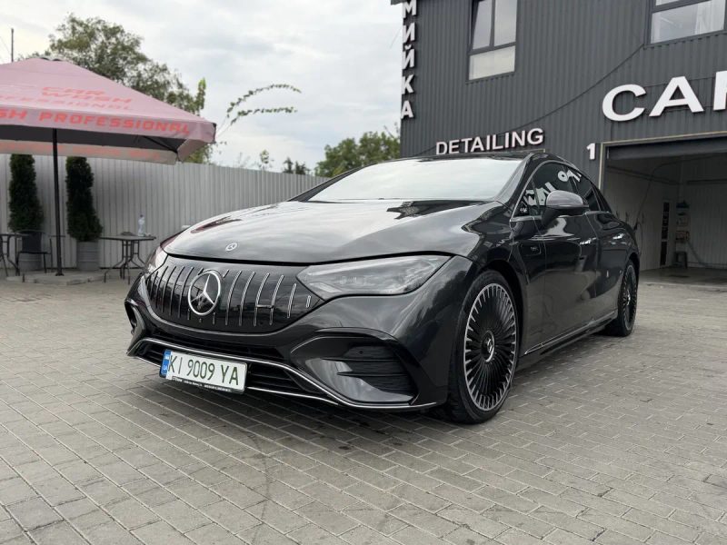 Mercedes-Benz EQE AMG 53 — фото 3