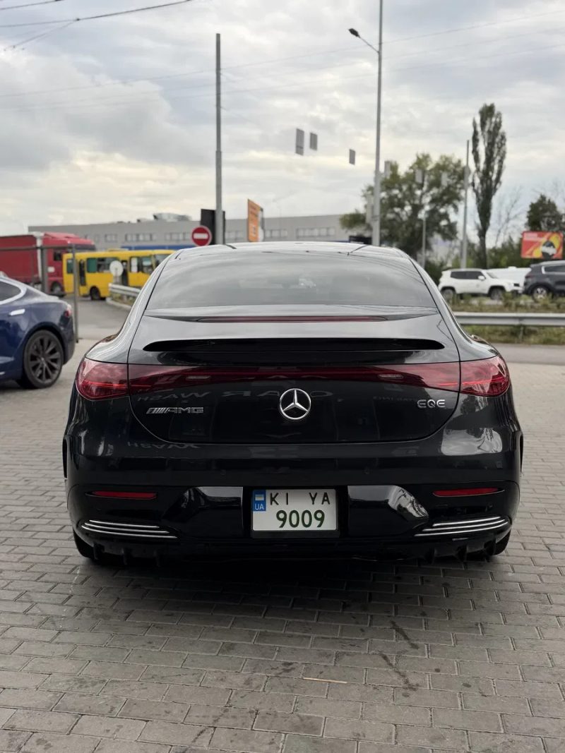Mercedes-Benz EQE AMG 53 — фото 4