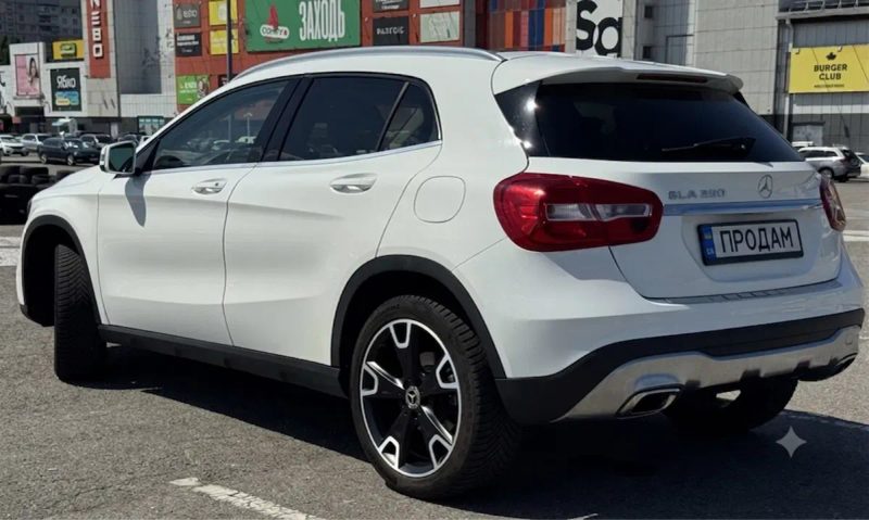 Mercedes-Benz GLA 250 (2019) — фото 2