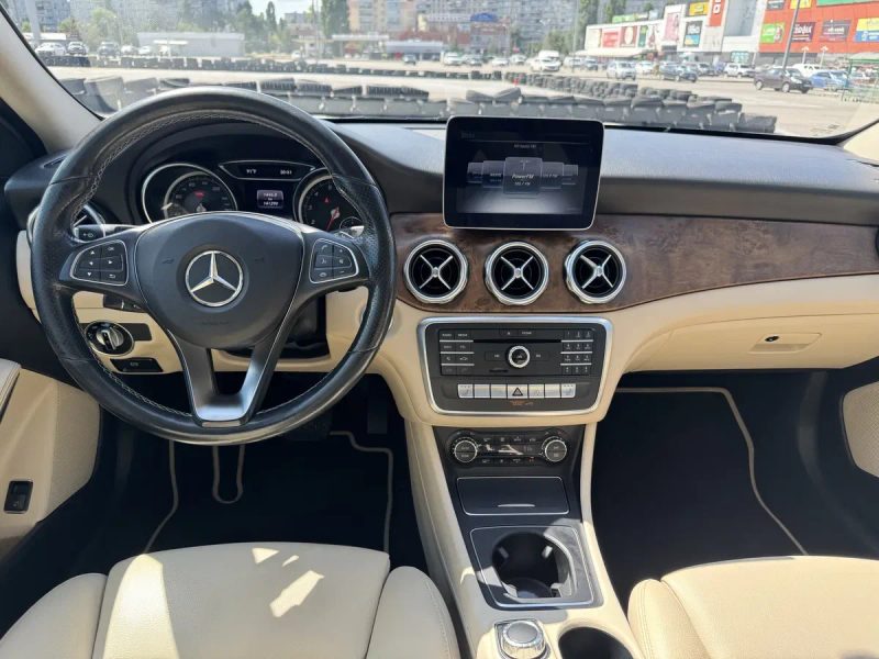 Mercedes-Benz GLA 250 (2019) — фото 8
