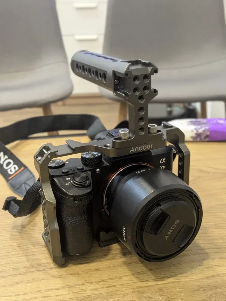 Металева клітка з ручкою Andoer для Sony A7 III — фото 3