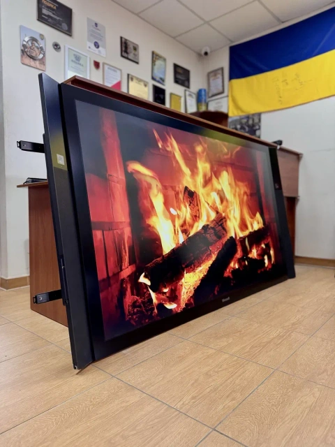 Microsoft Surface Hub V1 84” i7 / 8GB / 128GB SSD / 4K Touch / інтерактивна панель 84” для бізнесу та конференцій