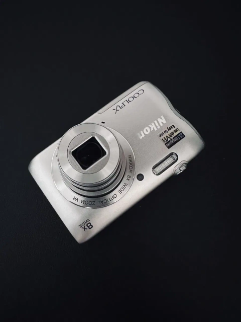 Мильничка Nikon Coolpix A300 Wi-Fi
