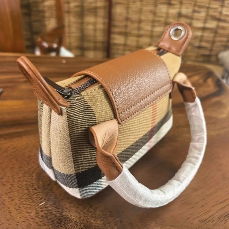 Міні сумка принт Burberry — фото 3
