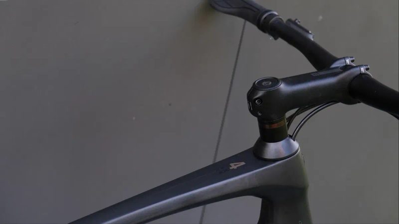 Міський карбоновий велосипед Trek FX Sport 4 Carbon Cues (2026) як новий — фото 8