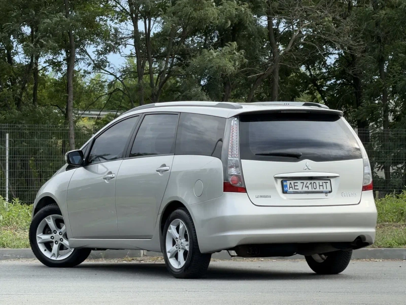 Mitsubishi Grandis 2.4 Avtomat Gaz4 — фото 3