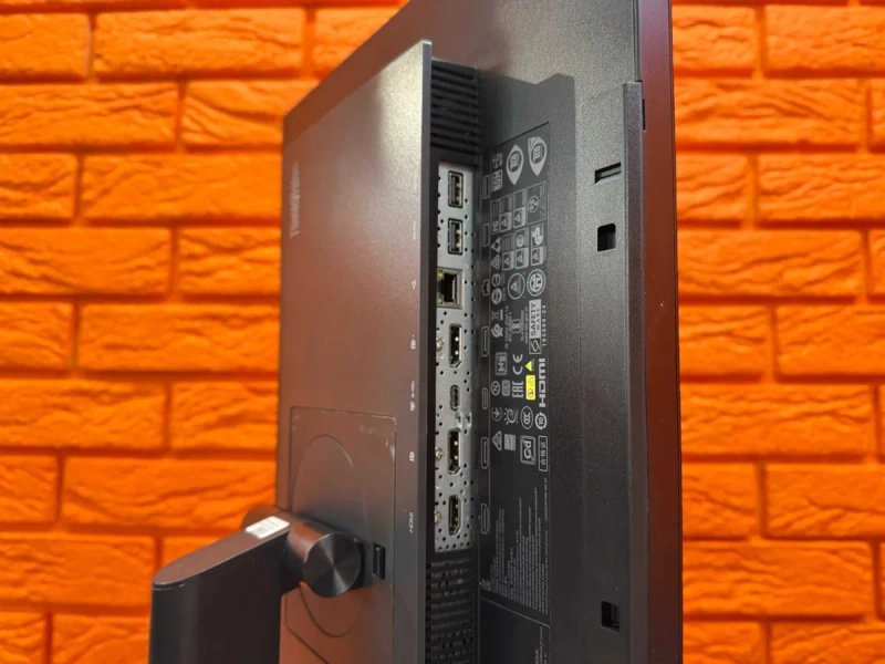 Монітор 23.8" Lenovo ThinkVision P24h-20/ 2560x1440 (2K QHD) IPS/ Type-C до 75ВТ, RJ-45 LAN/ Гарантія 1 рік — фото 5