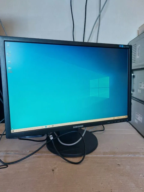 Монітор 24» дюйма  Samsung   Full HD(SyncMaster 2443BW) відміний стан
