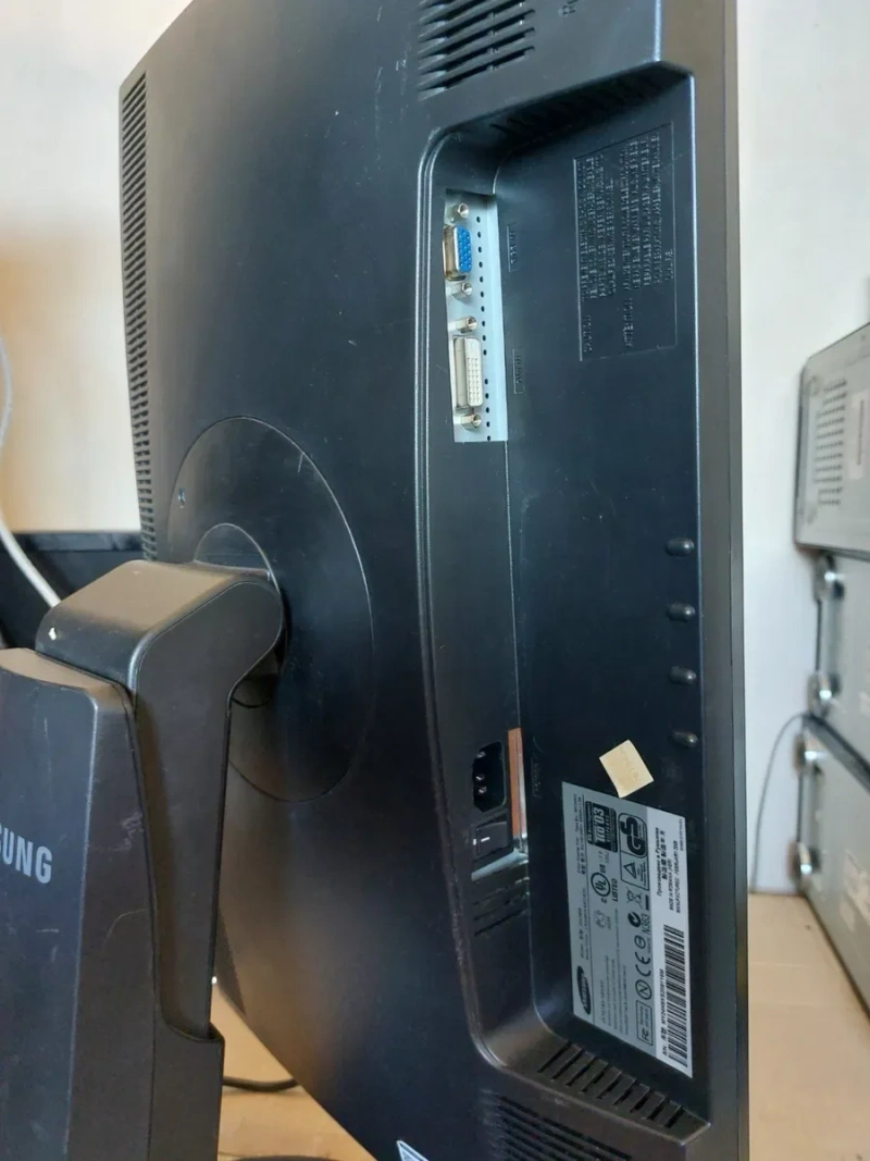 Монітор 24» дюйма  Samsung   Full HD(SyncMaster 2443BW) відміний стан — фото 4