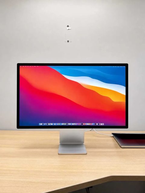 Монитор Apple Studio Display Standard glass Tilt adjustable stand MK0U3