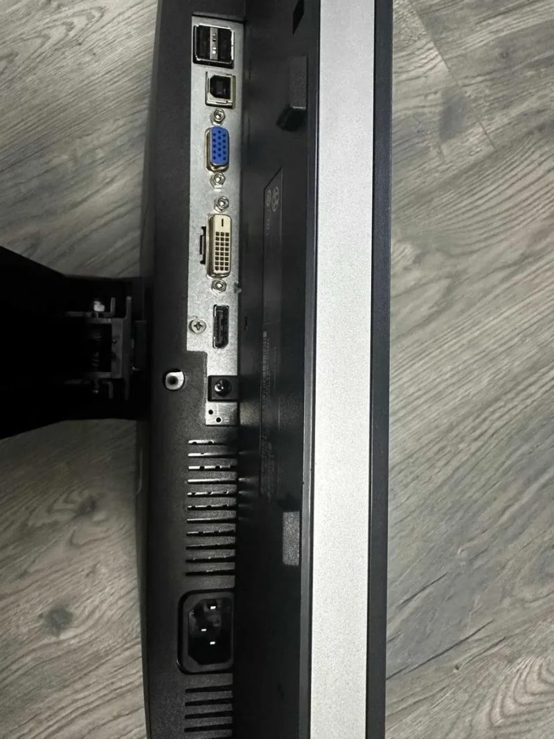 Монитор DELL Ultrasharp U2312Hm / 23 Дюймів / IPS / 1920x1080 — фото 3