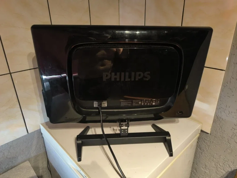 Монітор Phillips brillians бу — фото 3