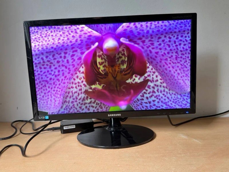 Монітор Samsung SyncMaster 22” / Full HD / DVI / VGA — фото 8
