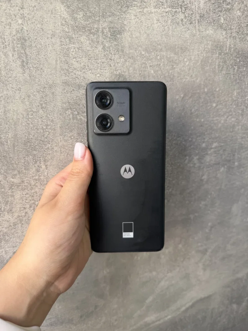 Motorola edge 40 neo 12/256 в дуже гарному стані. З коробкою. Гарантія 3 місяці — фото 2