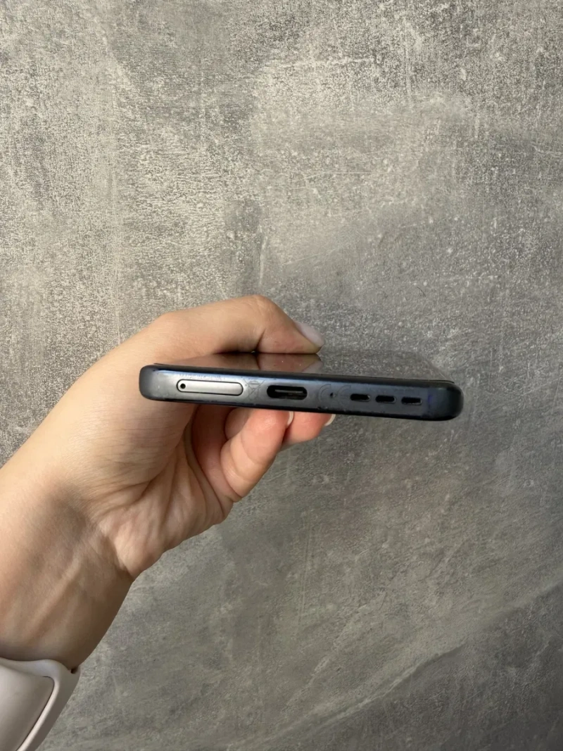 Motorola edge 40 neo 12/256 в дуже гарному стані. З коробкою. Гарантія 3 місяці — фото 4