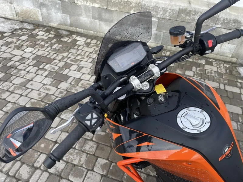 Мотоцикл KTM 690 Duke R — фото 3