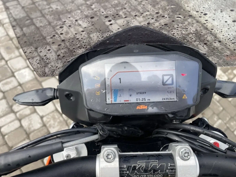 Мотоцикл KTM 690 Duke R — фото 4