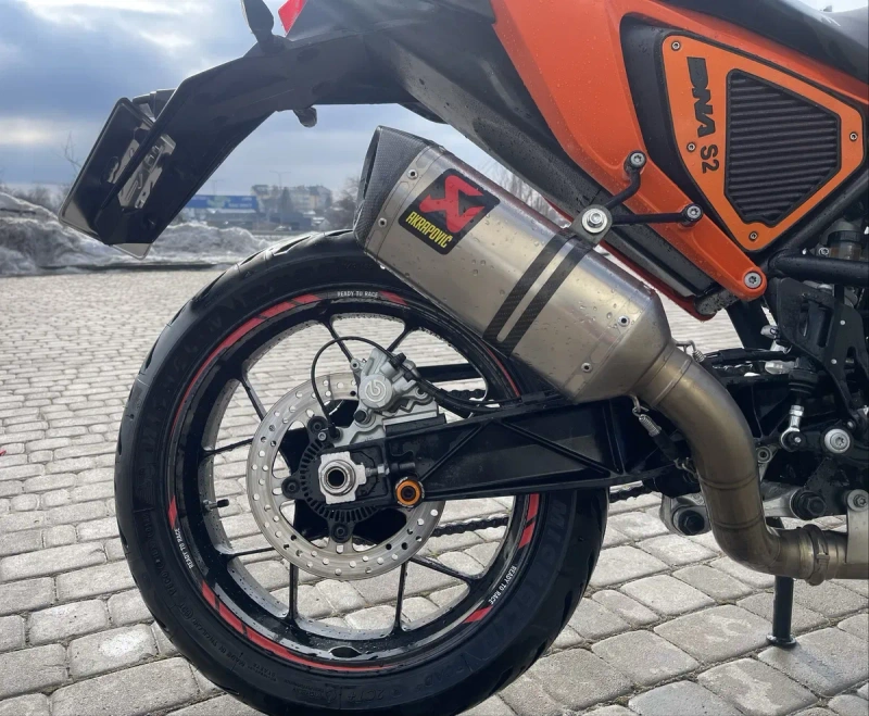 Мотоцикл KTM 690 Duke R — фото 7