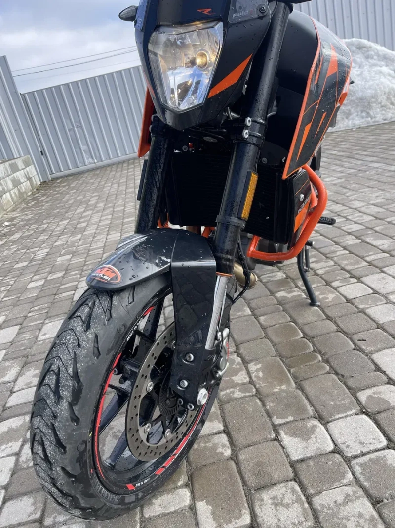 Мотоцикл KTM 690 Duke R — фото 8