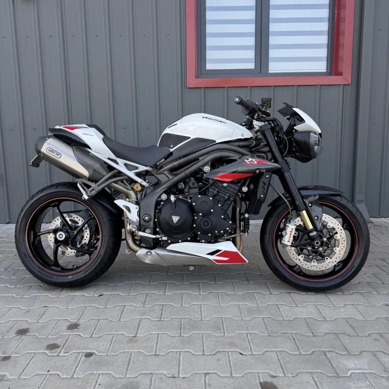Мотоцикл Triumph Speed Triple RS 1050(kawasaki,yamaha,honda,suzuki) — фото 2
