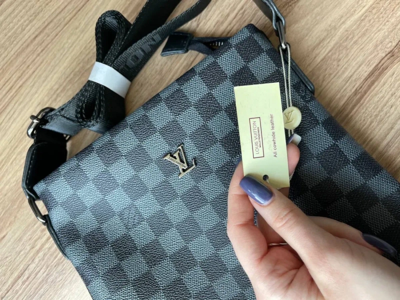 Мужская сумка Louis Vuitton барсетка чоловіча через плече луі віттон — фото 5