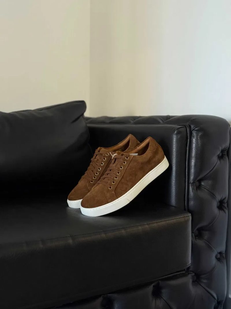Мужские кроссовки на осень замш кожа Clarks Lockton Lace Cola Suede Trainers Нові Оригінал є розмір в наявності більше 500 пар взуття в наявності — фото 2