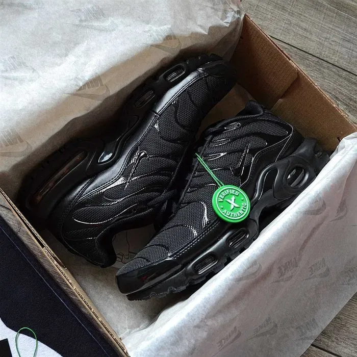 Мужские кроссовки Nike Air Max Plus Tn 'Black' Размеры 40-47 — фото 2