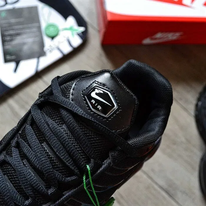 Мужские кроссовки Nike Air Max Plus Tn 'Black' Размеры 40-47 — фото 4