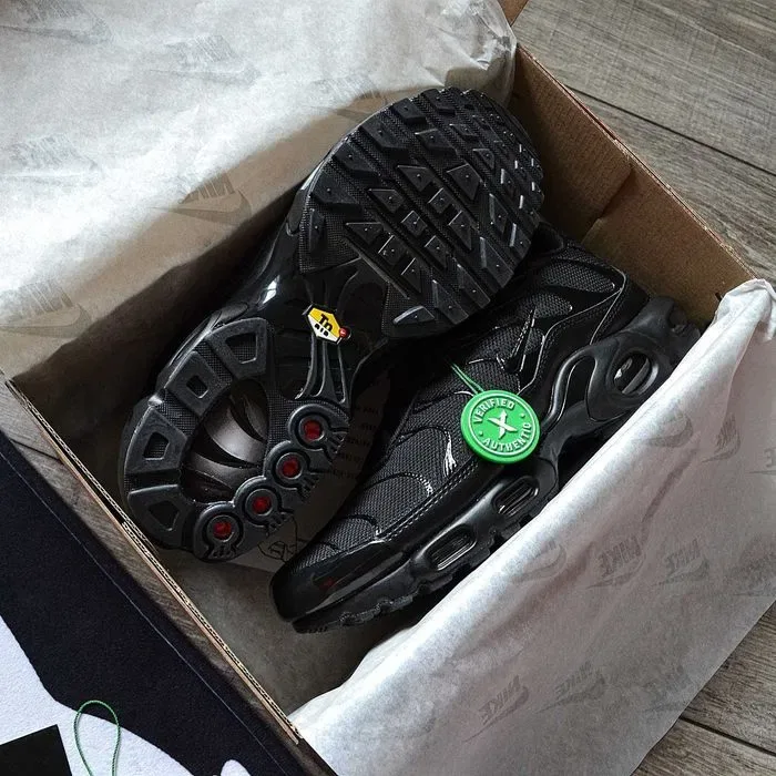 Мужские кроссовки Nike Air Max Plus Tn 'Black' Размеры 40-47 — фото 6