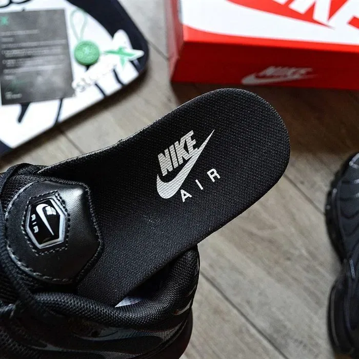Мужские кроссовки Nike Air Max Plus Tn 'Black' Размеры 40-47 — фото 8